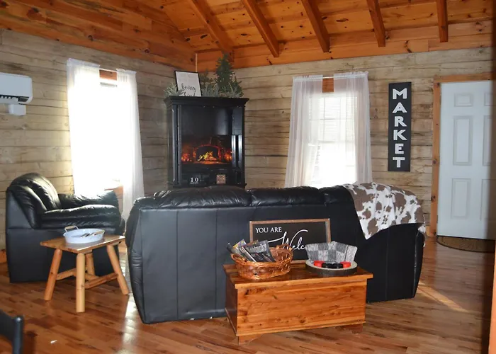 The Willow, Secluded And Cozy Country Cabin